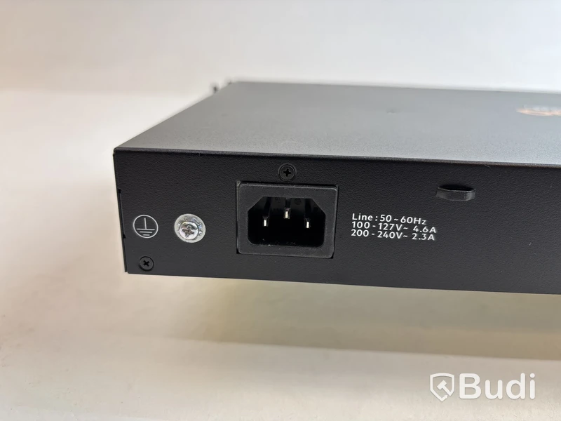 Switch HPE Aruba JL677A 24G
