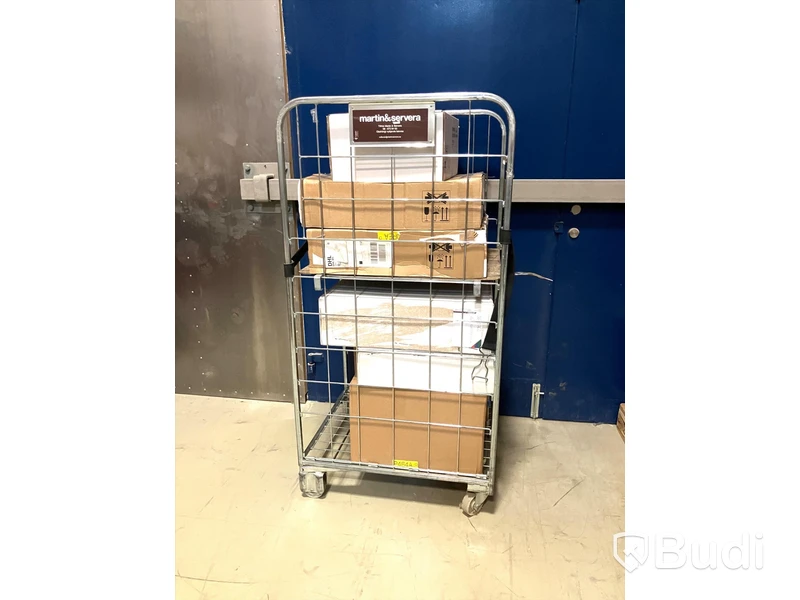 Parti med reklamerade köksfläktar/spiskåpor. Kan användas för reservdelar. Obs! Okänd funktion, delar kan saknas.