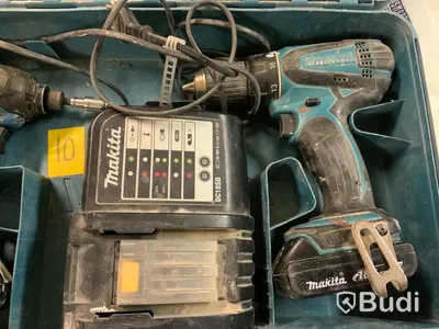 Makita 2 st Skruvdragare DLX 2014Kit 2 st 18 Volt, batteri och laddare