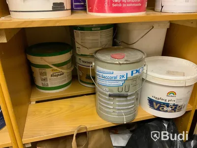 Färger i parti diverse fabrikat och sorter måna burkar öppnade