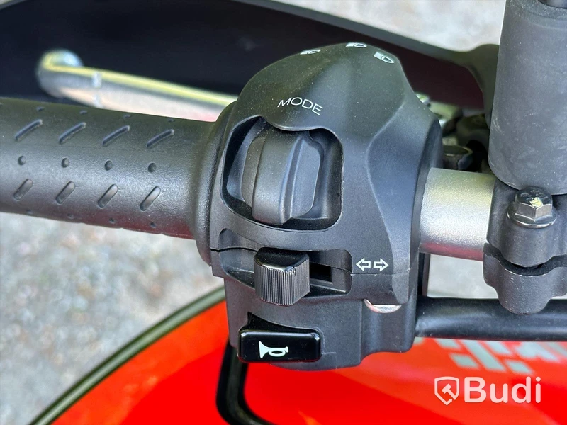 Motorcykel Aprilia Dorsoduro 1200-2012 | ABS | 128hk