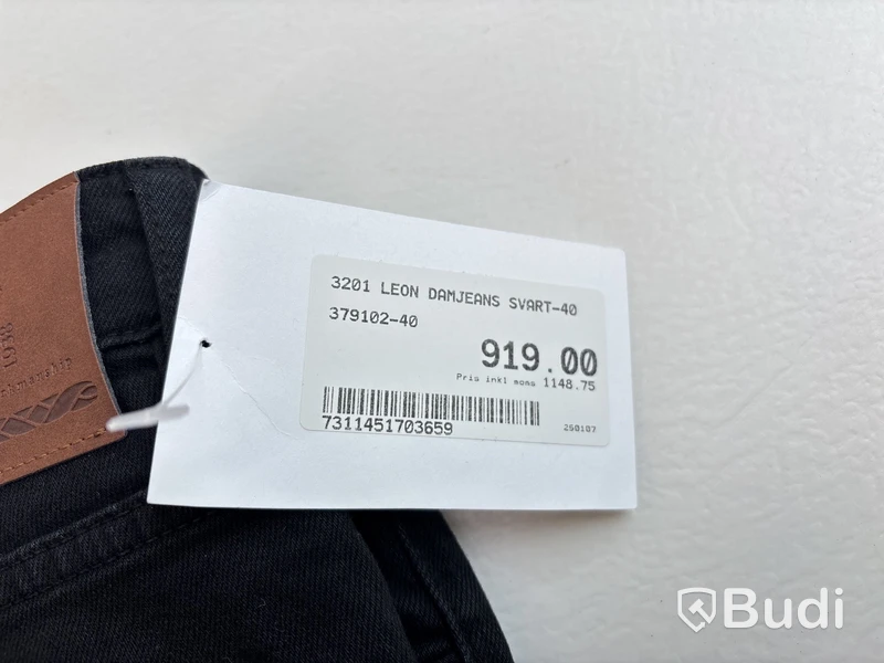 2 st. Damjeans Nytello, Leon 3201 och 3214, stl. 40, svart