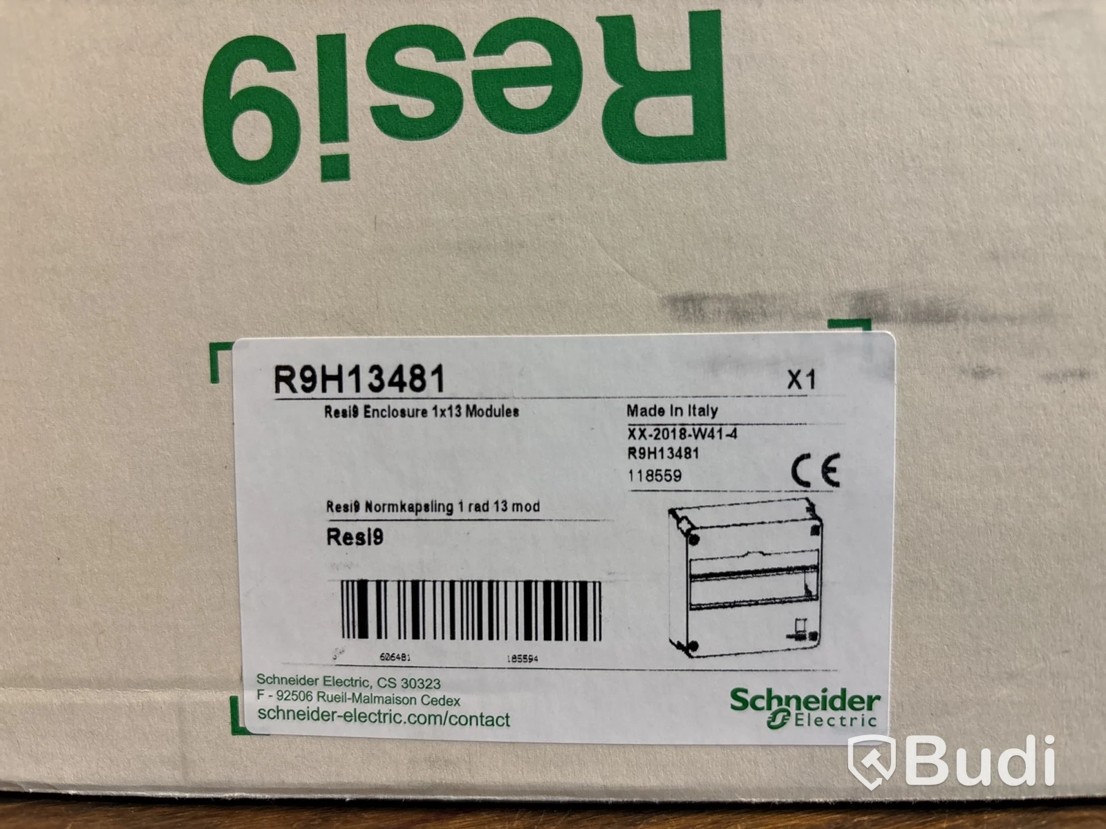 2 st. Kapsling Schneider Electric, olika sorter