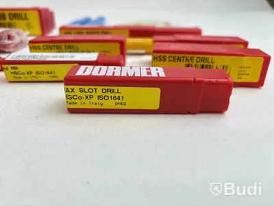 Parti med borrar, olika märken och sorter