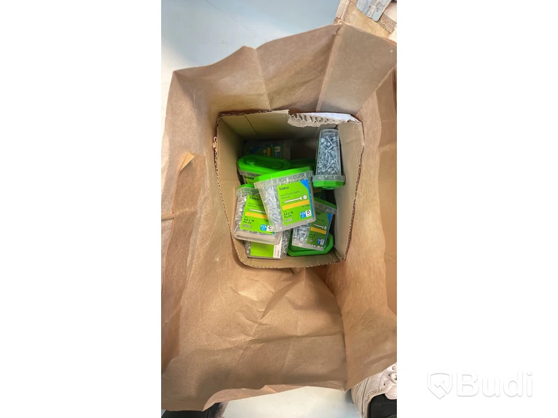 17 st. askar TRÄSKRUV CUT 4X16 KS FZB-200 ESSVE, Totalt ord. pris inkl. moms: ca 1020 kr