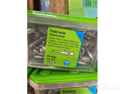 Parti med skruv, spik, plug, bits och nittång. Essve, Ord. pris inkl. moms: ca 28000 kr