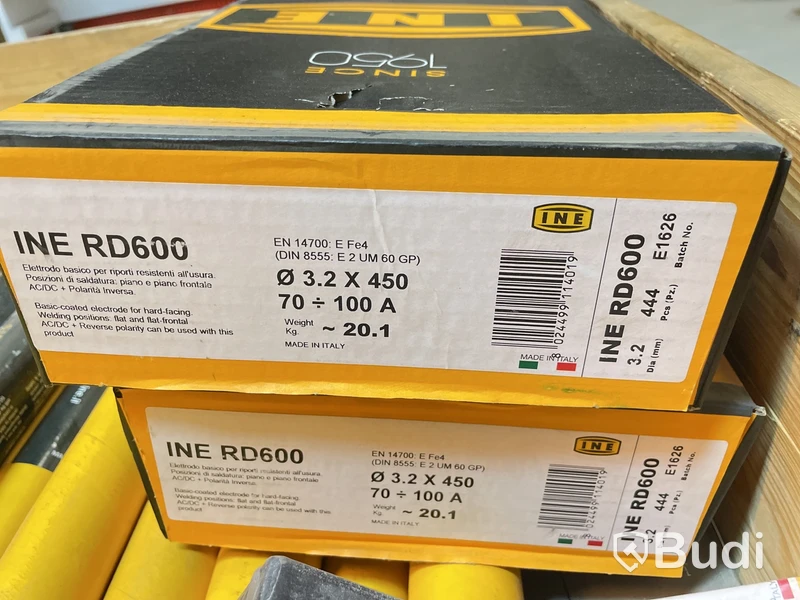 Parti med Tigsvetstråd, tigrod och elektroder, olika märken