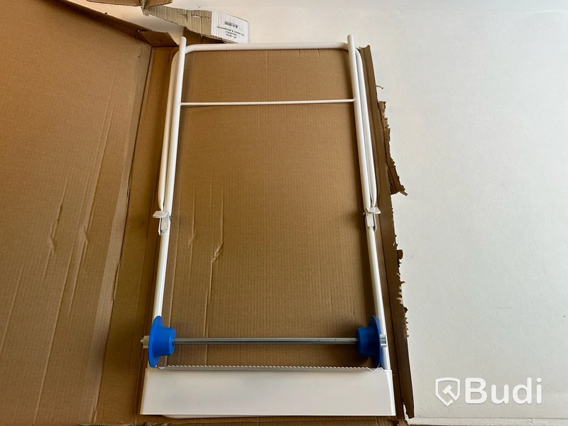 Golvställ för torkpapper och absorbentrullar