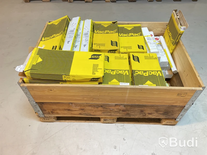 Parti med Elektroder, ESAB, olika sorter