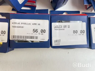 Parti med låsbleck, bygellås, handelsschackel
