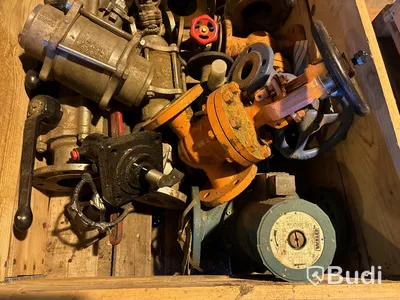 1 pall med blandade ventiler - ca 15 st