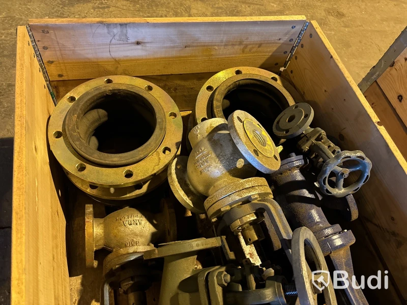1 pall med blandade ventiler - ca 10 st