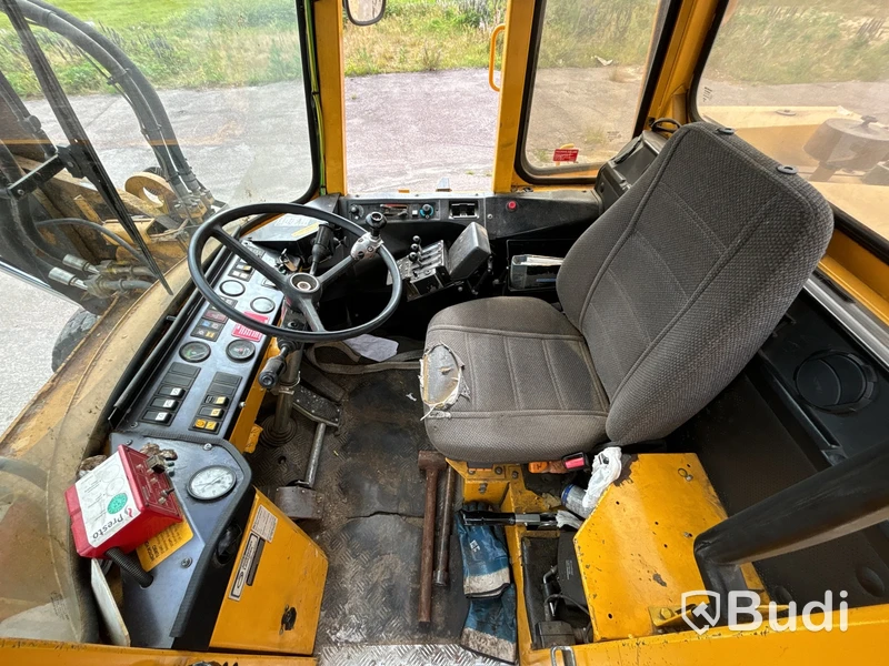 Hjullastare Volvo L90 | 26230h | 1989