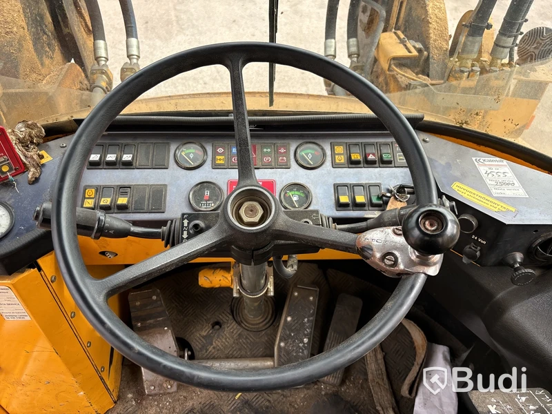 Hjullastare Volvo L90 | 26230h | 1989