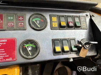 Hjullastare Volvo L90 | 26230h | 1989
