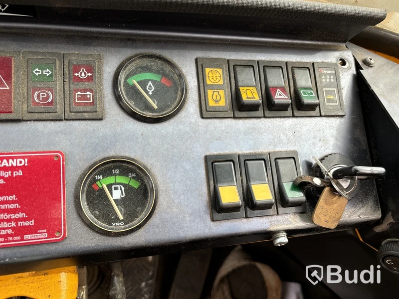 Hjullastare Volvo L90 | 26230h | 1989