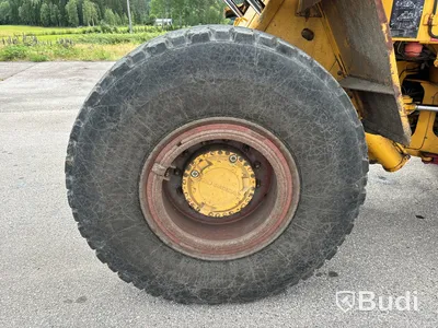 Hjullastare Volvo L90 | 26230h | 1989