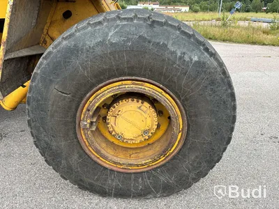 Hjullastare Volvo L90 | 26230h | 1989