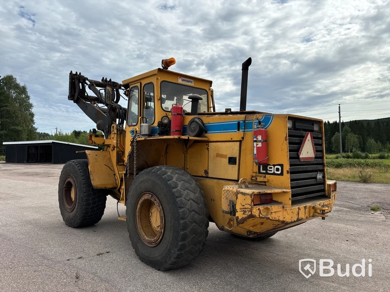 Hjullastare Volvo L90 | 26230h | 1989