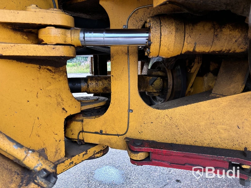 Hjullastare Volvo L90 | 26230h | 1989