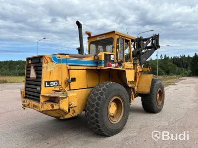 Hjullastare Volvo L90 | 26230h | 1989