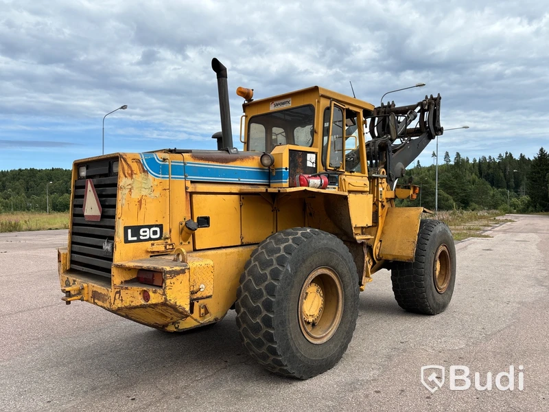 Hjullastare Volvo L90 | 26230h | 1989