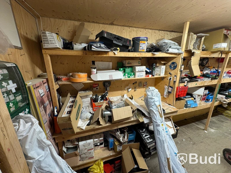 Container, 20 fot inklusive innehåll