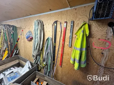 Container, 20 fot inklusive innehåll