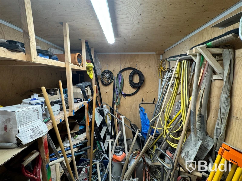 Container, 20 fot inklusive innehåll