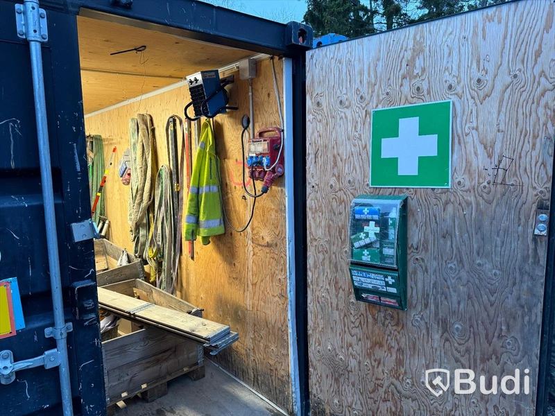 Container, 20 fot inklusive innehåll