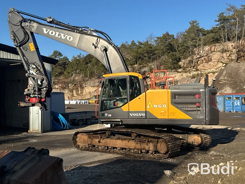 Bandgrävmaskin Volvo EC250EL 6415h -19