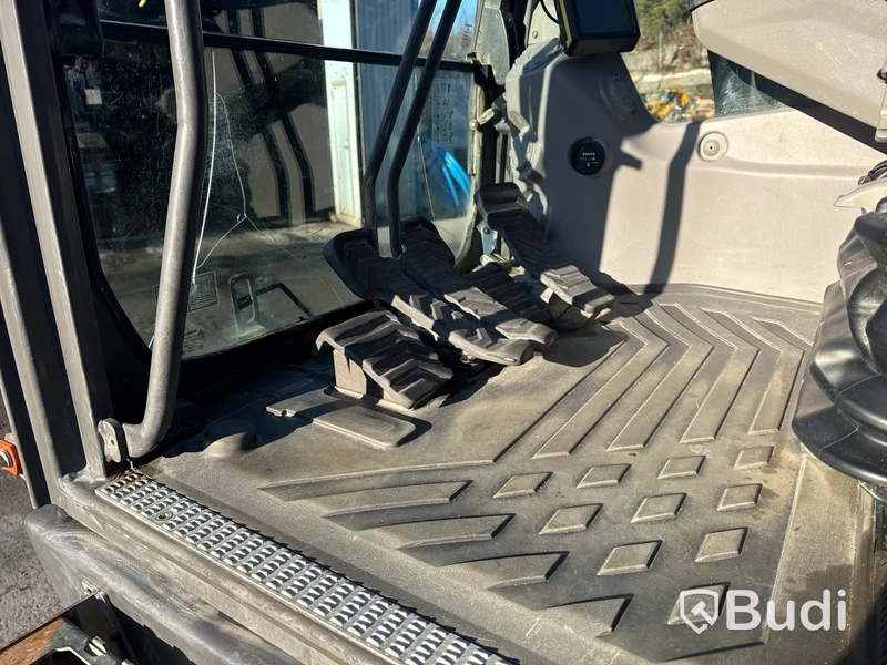 Bandgrävmaskin Volvo EC250EL 6415h -19