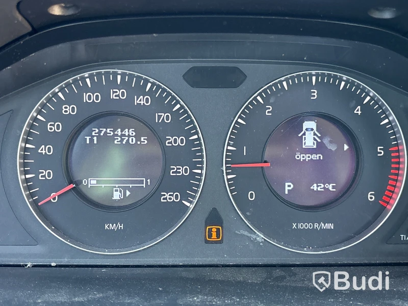 Volvo V70 2.4 D Business Momentum | 27545 mil | 2009