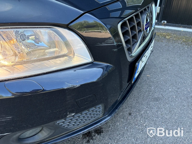 Volvo V70 2.4 D Business Momentum | 27545 mil | 2009