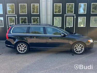Volvo V70 2.4 D Business Momentum | 27545 mil | 2009