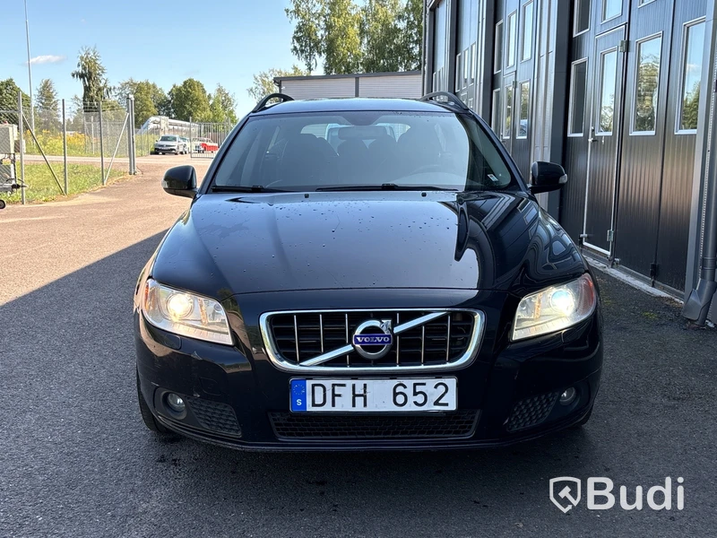 Volvo V70 2.4 D Business Momentum | 27545 mil | 2009