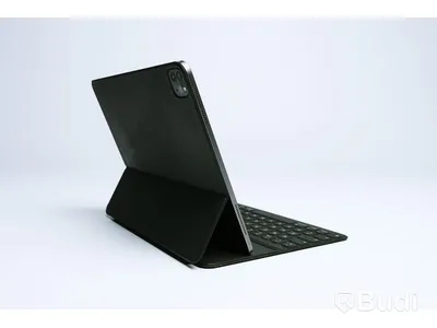 iPad - 12.9 tum , Apple, fjärde generationen, 128 GB, inkl smart keyboard.