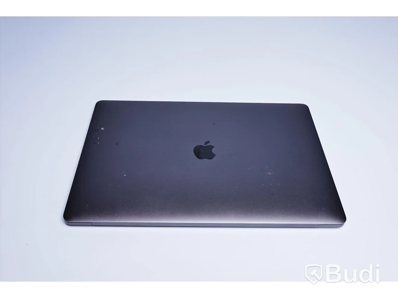 Macbook pro - 15 tum, 2018, Apple, 256 GB HD, 16 GB Core 17 2,2 GHz, inkl laddare.