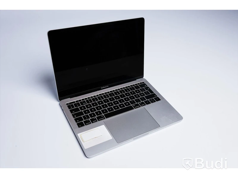 MacBook Pro - Apple, 2017.