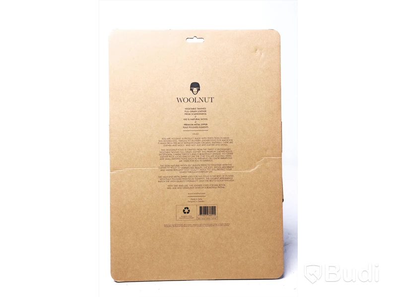 Skydd till Macbook 3st - Woolnut Leather Folio for Macbook 16". Ny, Obruten förpackning.