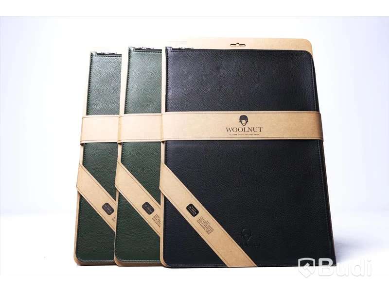 Skydd till Macbook 3st - Woolnut Leather Folio for Macbook 16". Ny, Obruten förpackning.