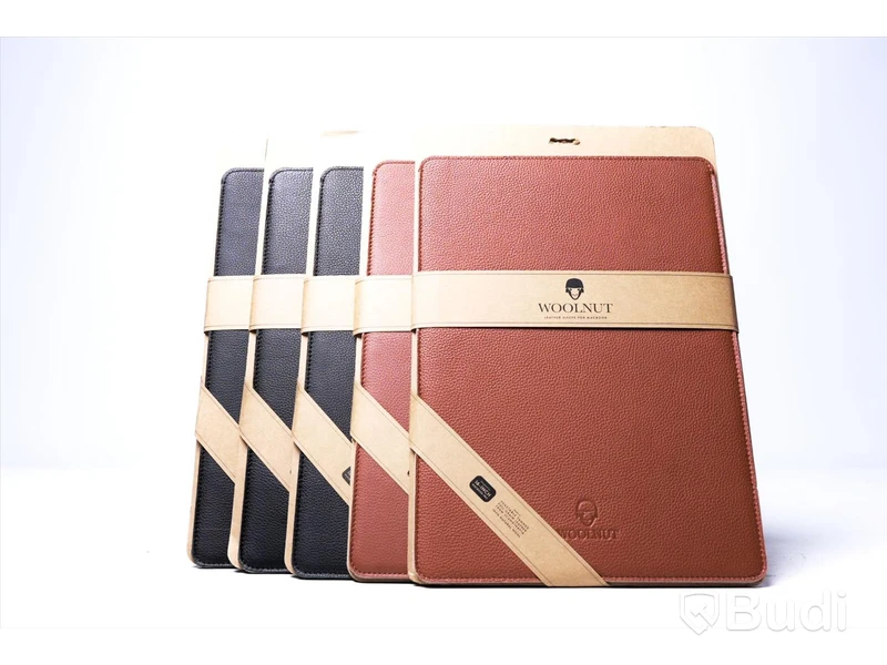 Skydd till Macbook 5st - Woolnut Leather Sleeve for Macbook 16". Ny, Obruten förpackning.