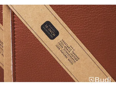 Skydd till Macbook 3st - Woolnut Leather Folio for Macbook 16". Ny, Obruten förpackning.