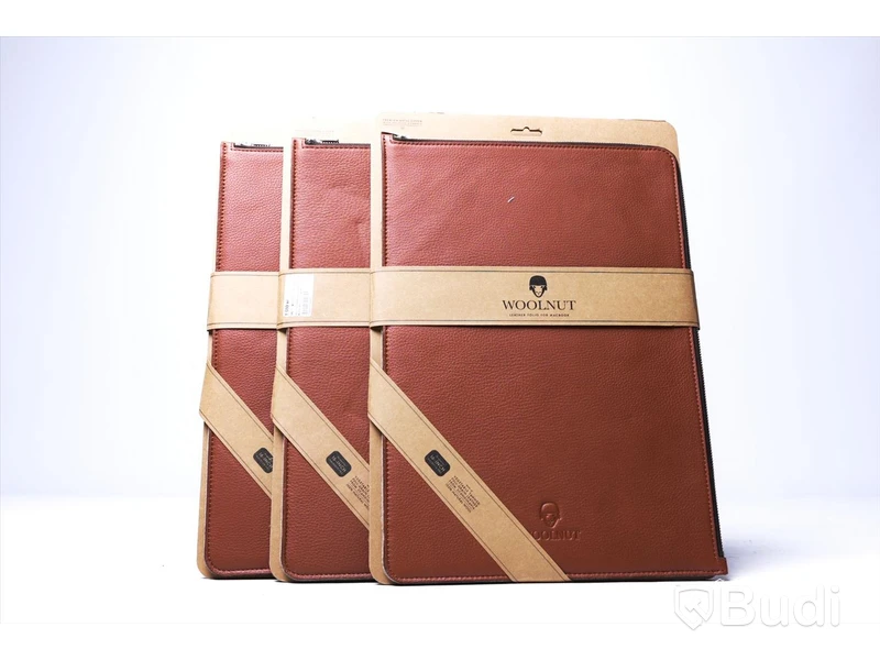 Skydd till Macbook 3st - Woolnut Leather Folio for Macbook 16". Ny, Obruten förpackning.