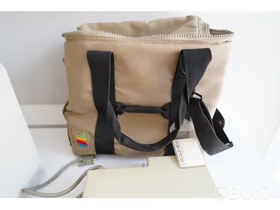 Äldre Apple datorer och en skrivare