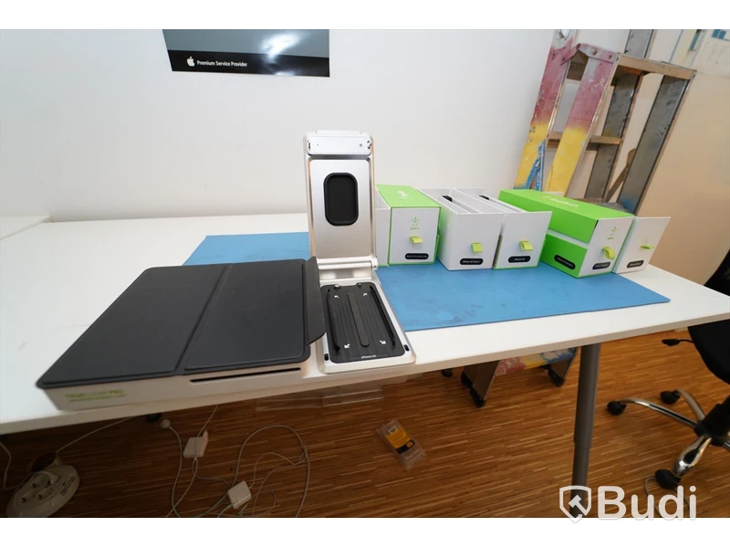Skärmskyddsappliceringsmaskin från Belkin Trueclear Pro, med div passformar. Osäkert om komplett