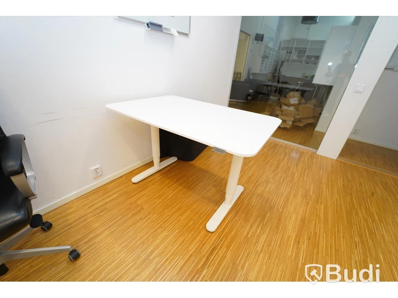 Elektriskt höj och sänkbart skrivbord