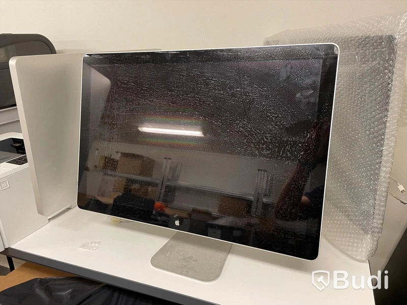Apple Cinema Display LED 24 tum, Apple 1267. OMSTARTAD