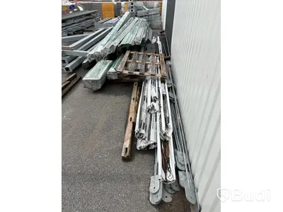 Garagehall med 14 portar - (52,5 x 10 m)