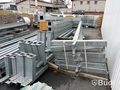 Garagehall med 14 portar - (52,5 x 10 m)